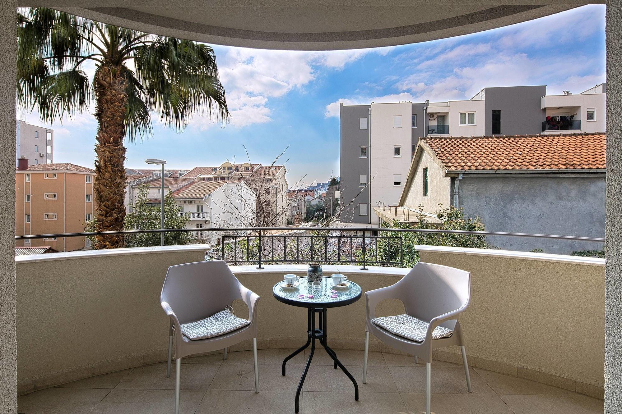 Le Marc Guest House Будва Екстериор снимка
