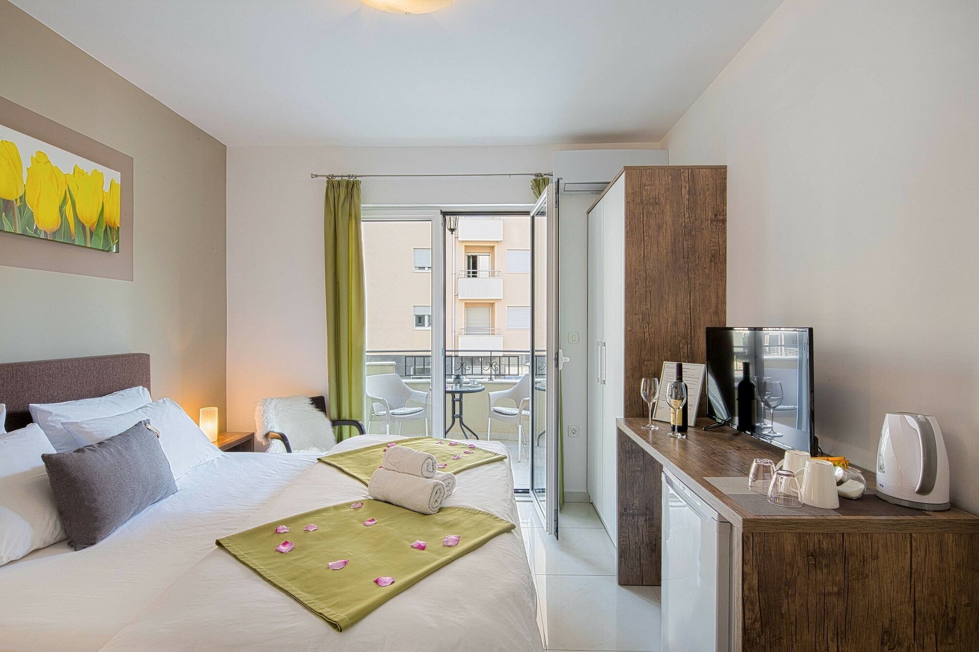 Le Marc Guest House Будва Екстериор снимка